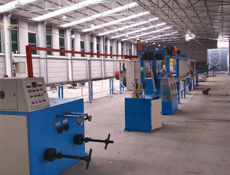 Extrusion production line of electronic line and power line